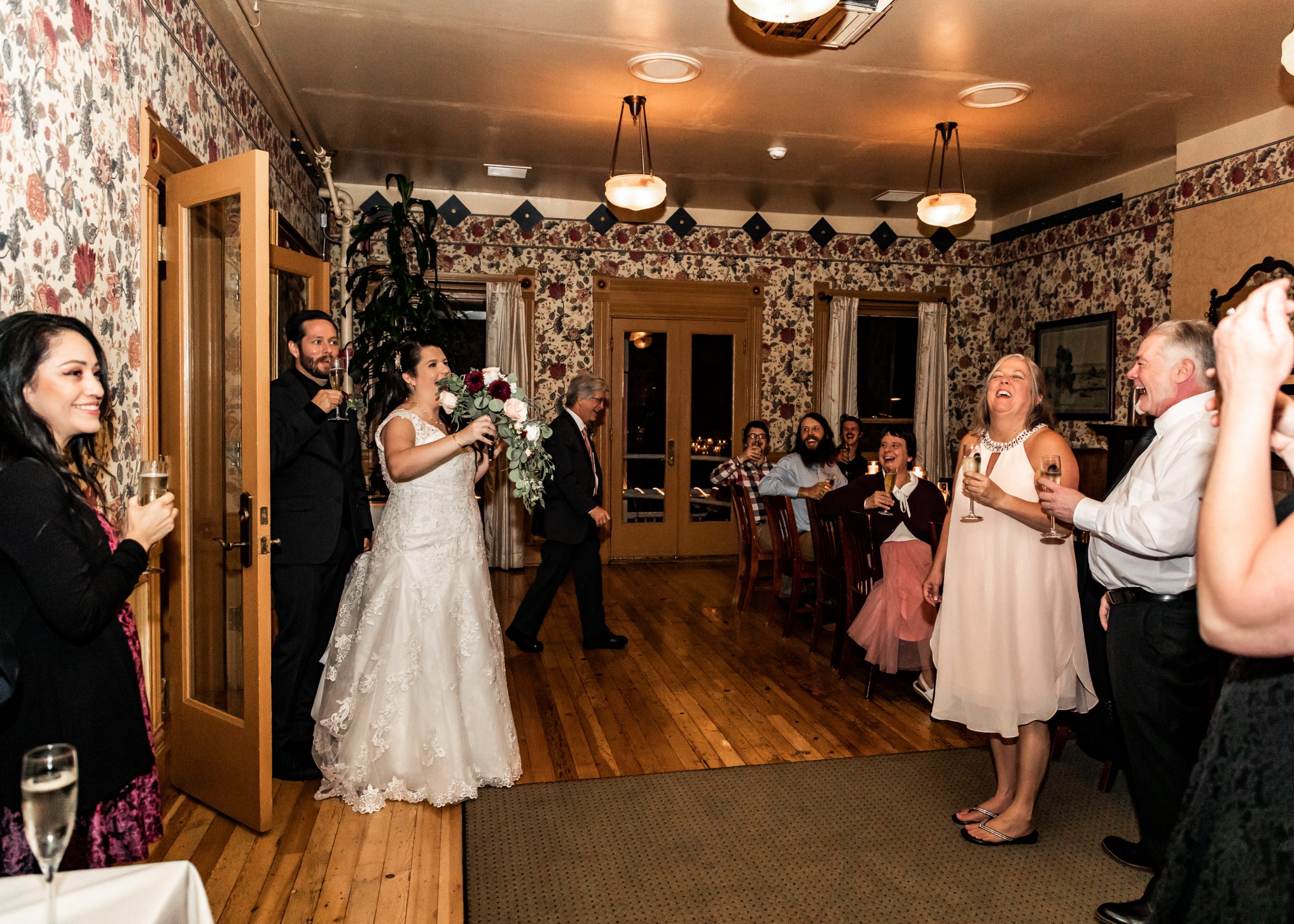 The Weatherford Hotel in Flagstaff Arizona, one of the most historic flagstaff wedding venues | Have beautiful weddings in Flagstaff | Wedding Venue in Flagstaff | Wedding Venue Flagstaff